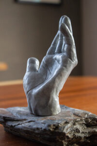 Andre Desjardins-sculpture-bronze-donner
