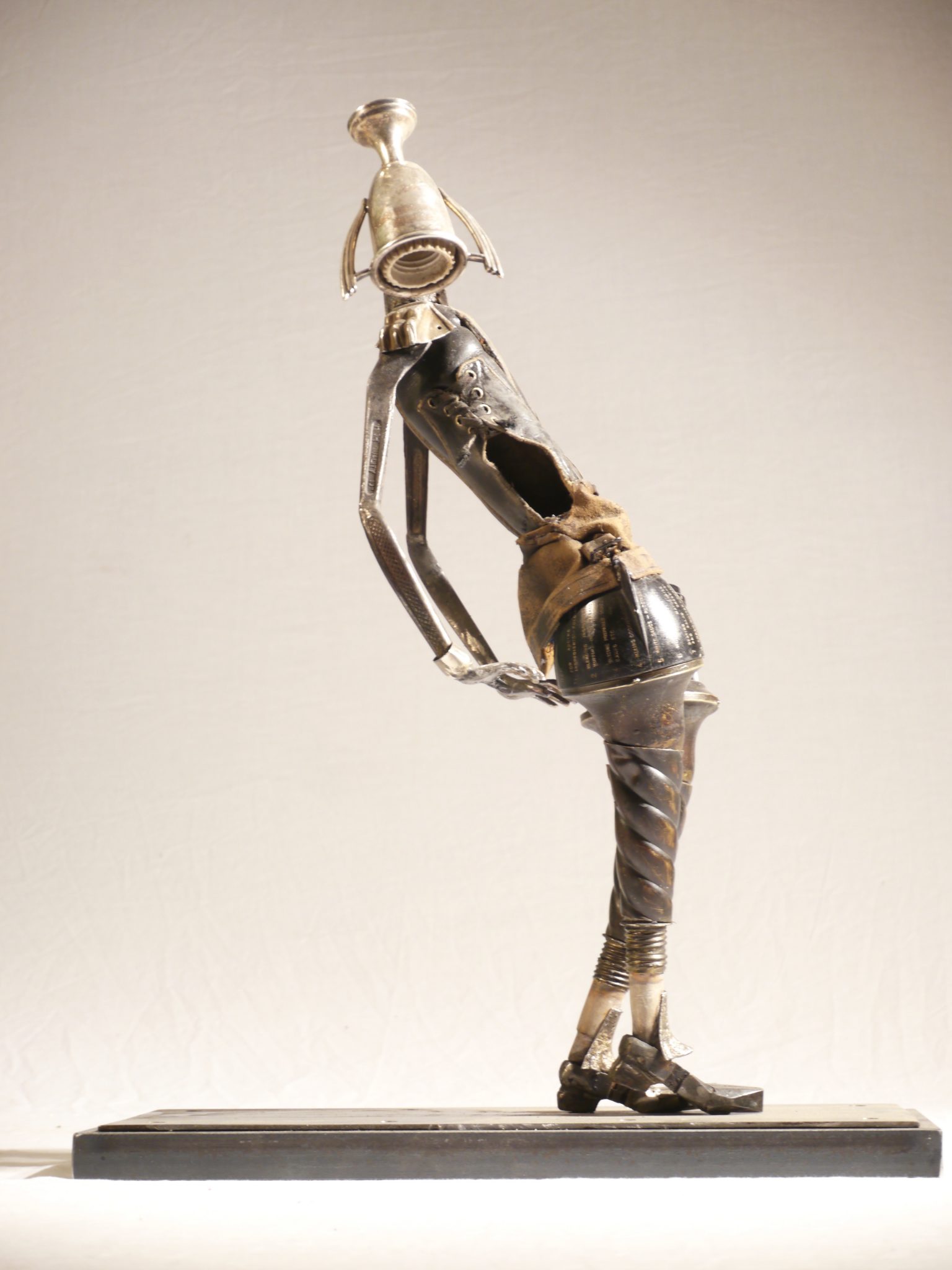 Remi Bergeron-Galerie Roccia Magog-Artiste-Sculpture-Materiaux trouvés